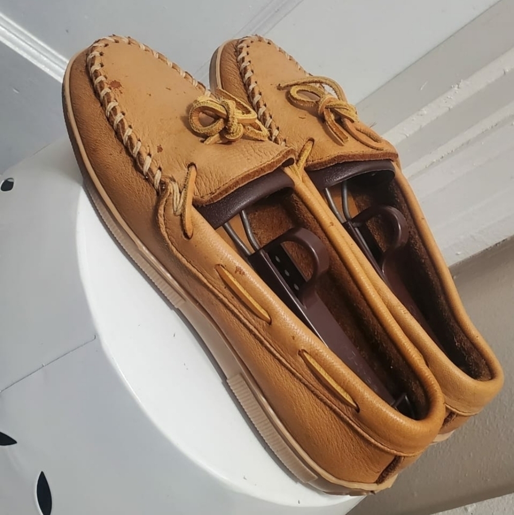 Minnetonka Classic Moccasins Women Leather Rawhide Slip On Loafers Size 7 & 8🌴✌ - Picture 10 of 14